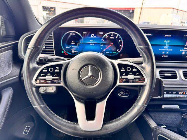 Used 2021 Mercedes-Benz GLS 450 4MATIC image 10