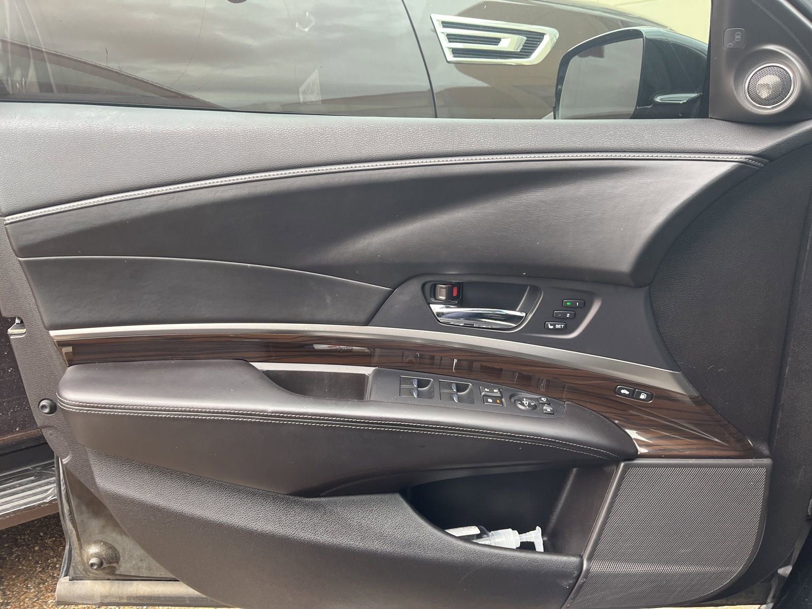 Used 2014 Acura RLX w/ Technology Package FWD image 9