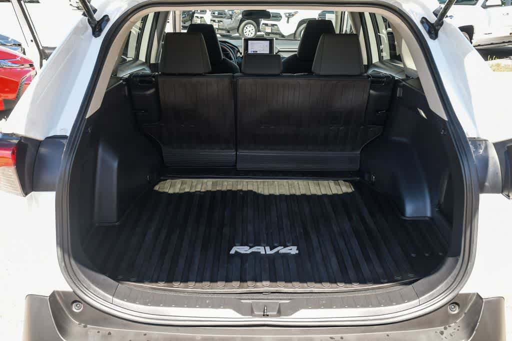 Used 2023 Toyota RAV4 LE image 27