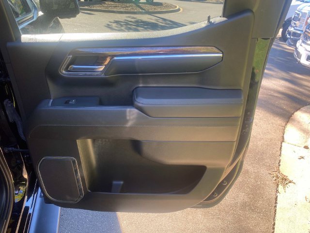 Used 2023 GMC Sierra 1500 Elevation w/ Preferred Package RWD image 34