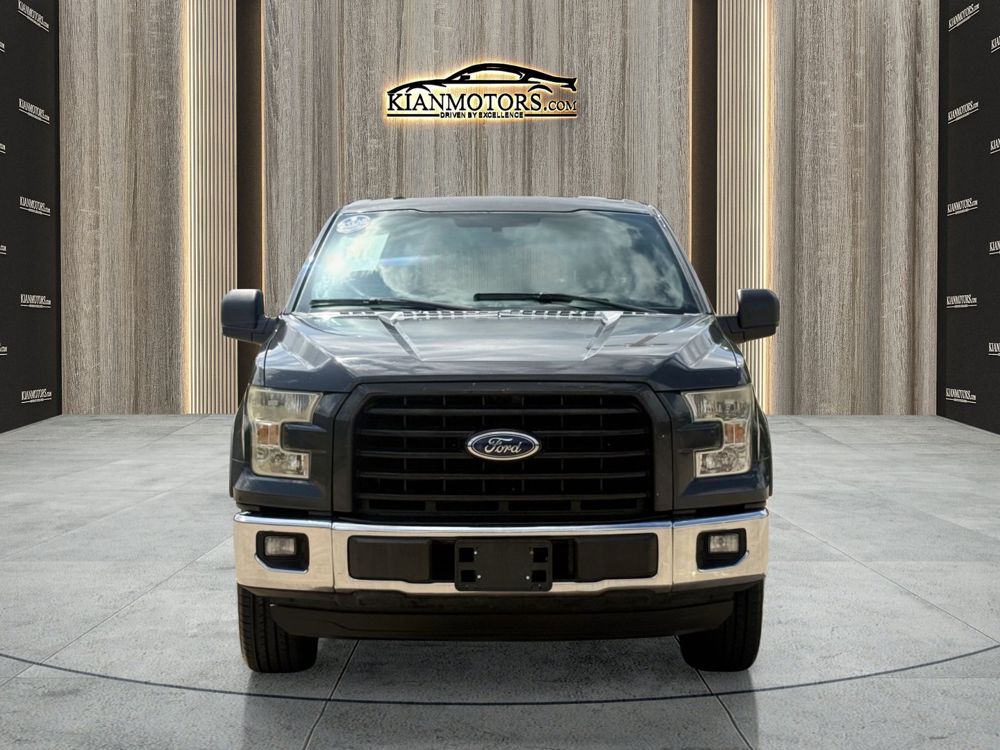 Used 2016 Ford F150 XLT w/ Equipment Group 301A Mid RWD image 2