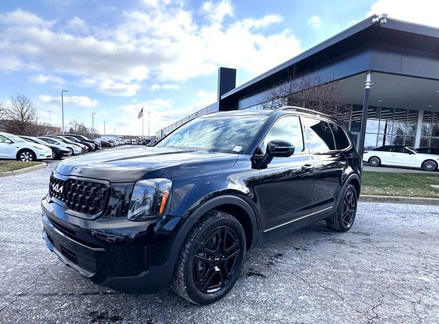 Used 2024 Kia Telluride EX X-Line image 3
