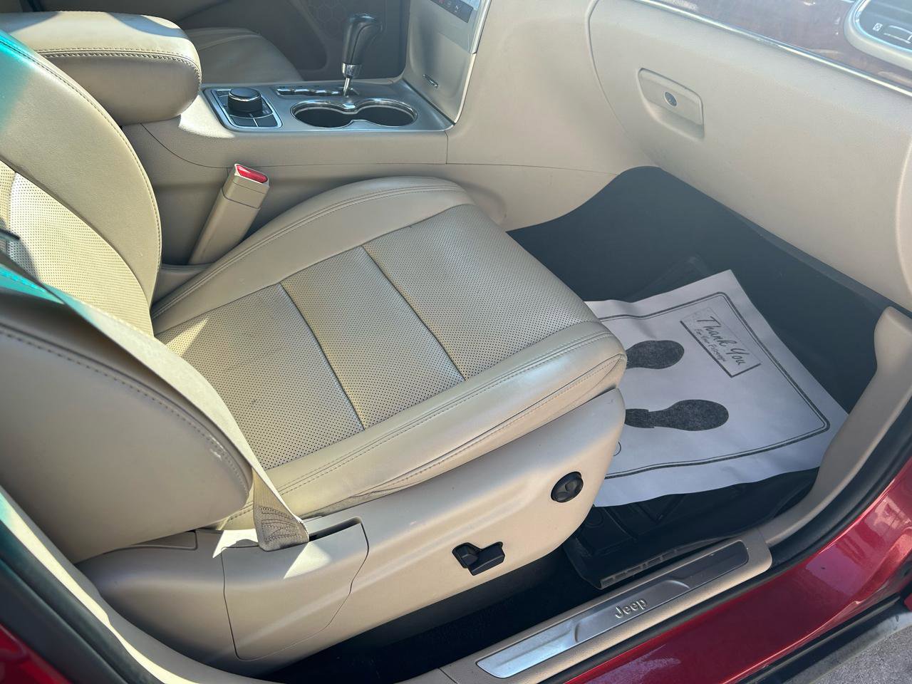 Used 2011 Jeep Grand Cherokee Limited w/ Trailer Tow Group IV image 12