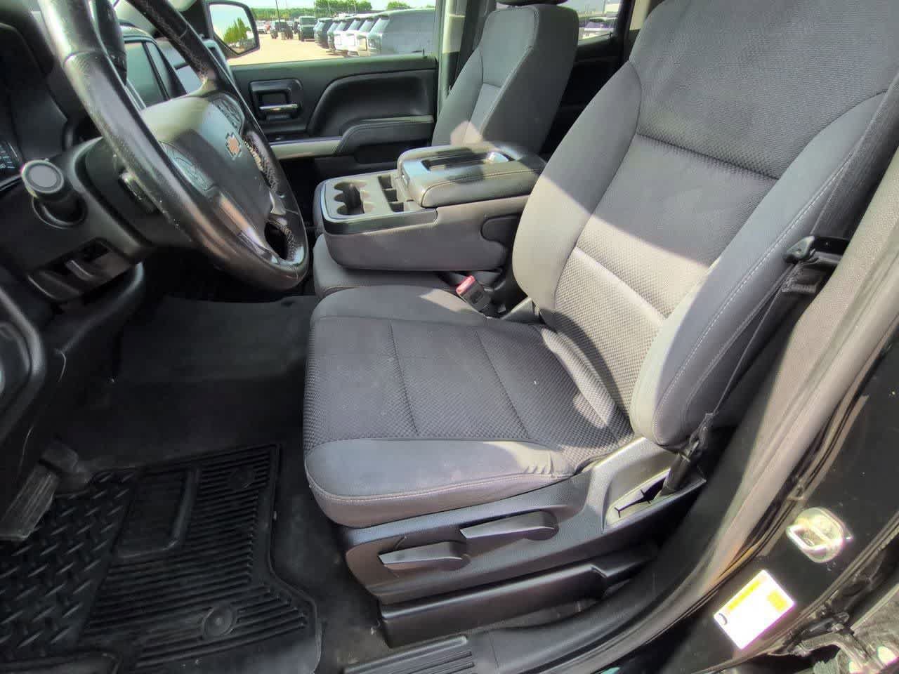 Used 2019 Chevrolet Silverado 1500 LT RWD image 16