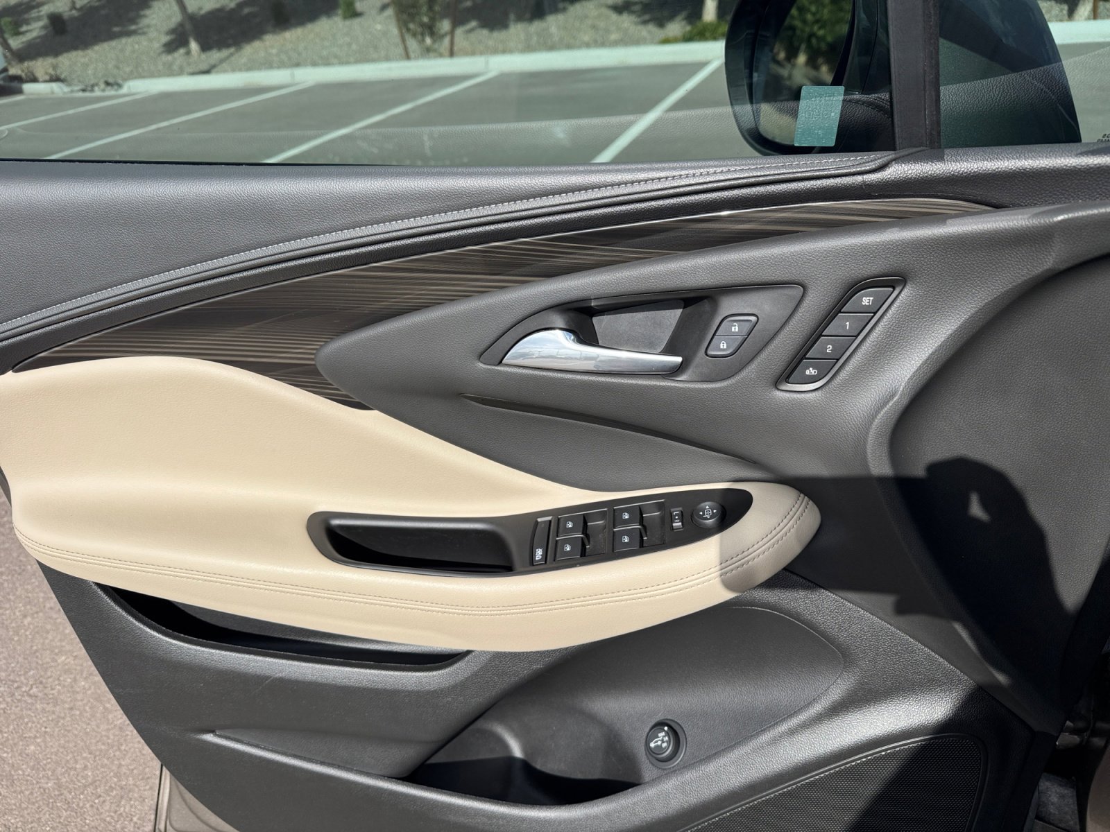 Used 2019 Buick Envision Premium w/ Driver Confidence Package image 13