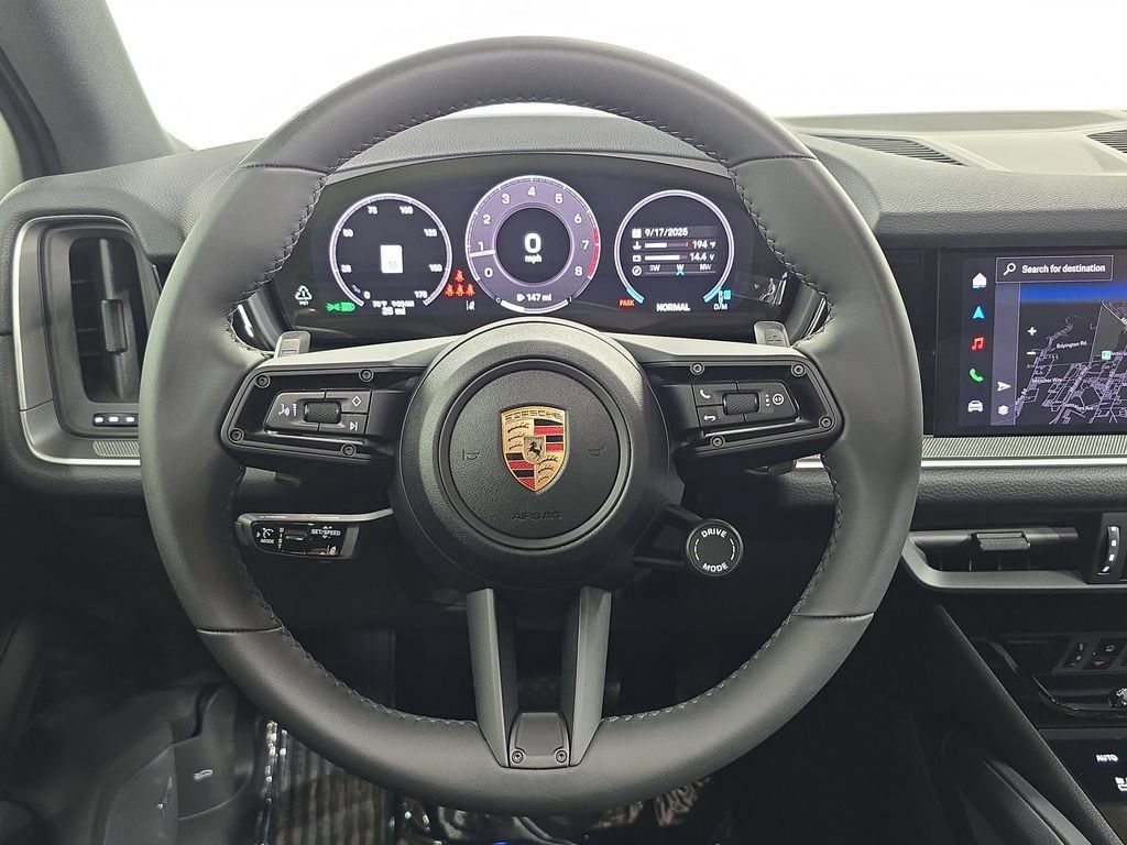 Certified 2025 Porsche Cayenne AWD/4WD image 14