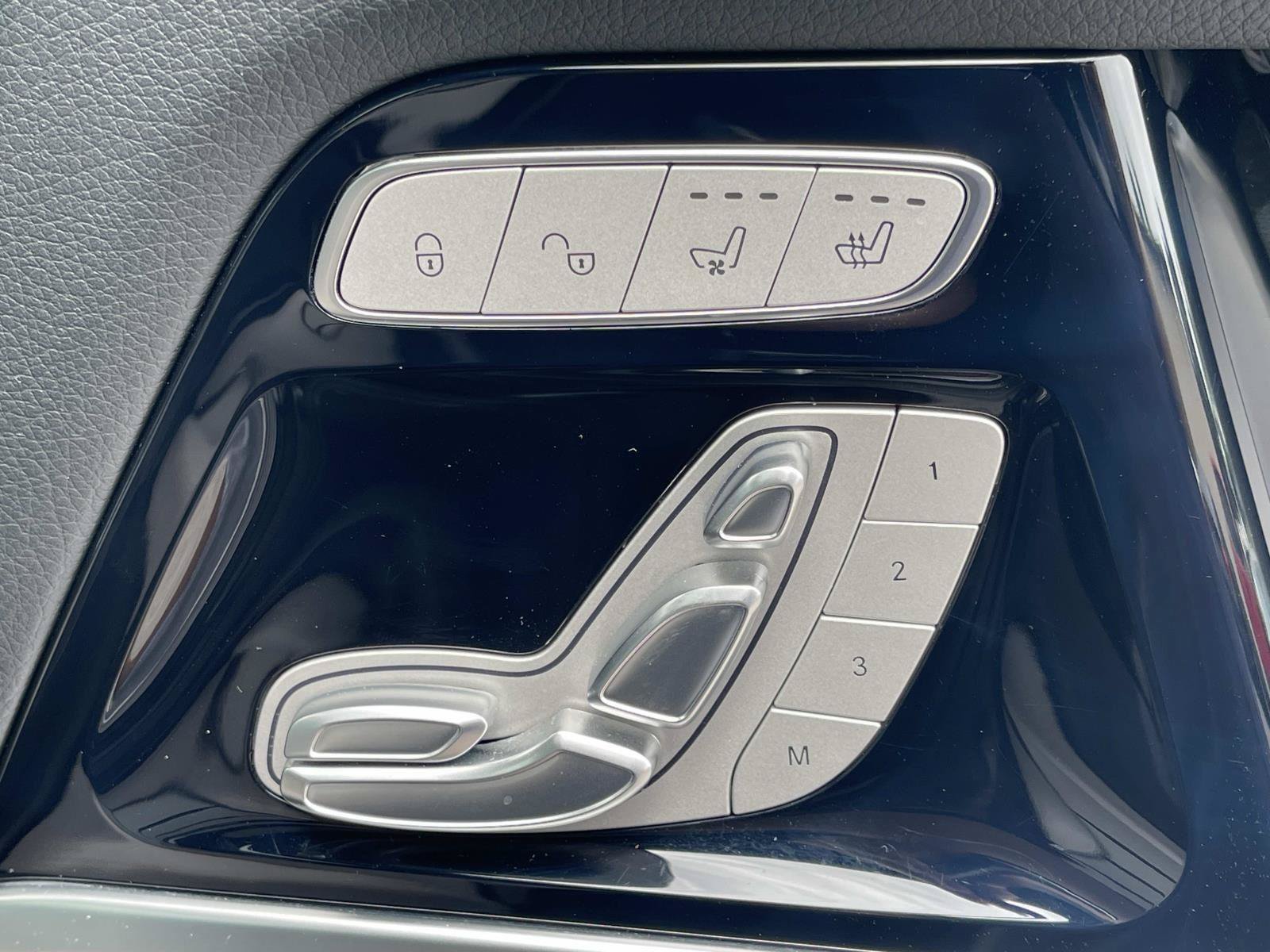 Certified 2021 Mercedes-Benz G 63 AMG 4MATIC image 26