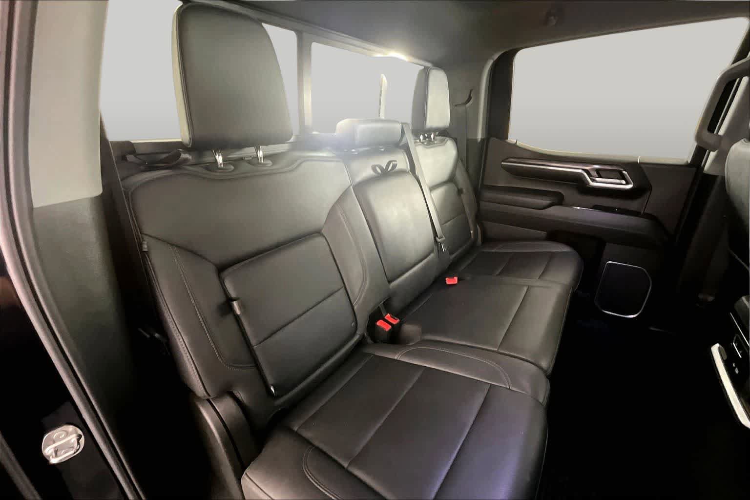 Certified 2023 Chevrolet Silverado 1500 LTZ w/ Technology Package AWD/4WD image 20