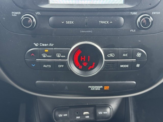 Used 2017 Kia Soul + image 20