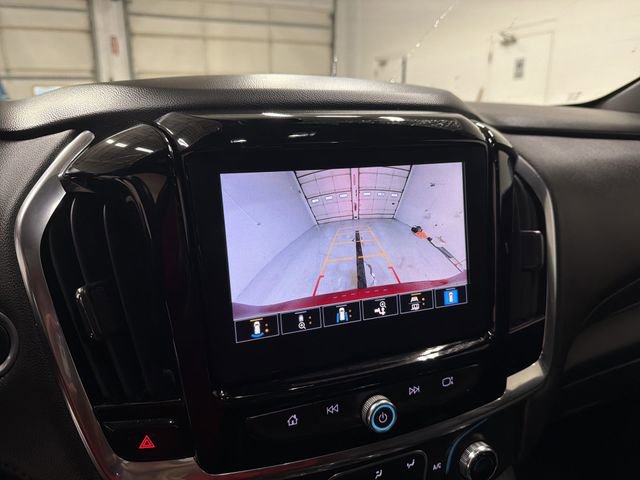 Used 2023 Chevrolet Traverse RS image 28