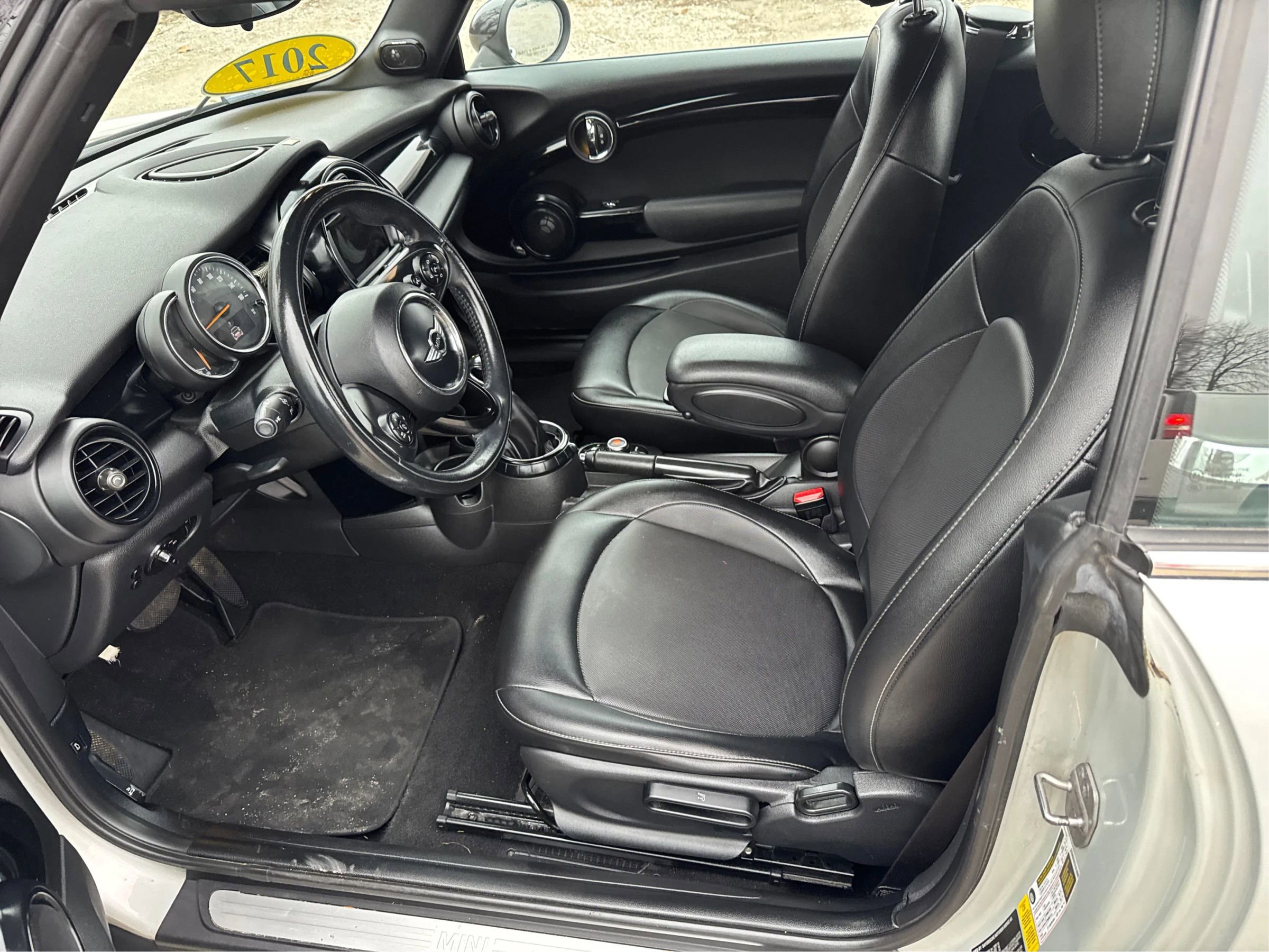 Used 2017 MINI Cooper Convertible image 10