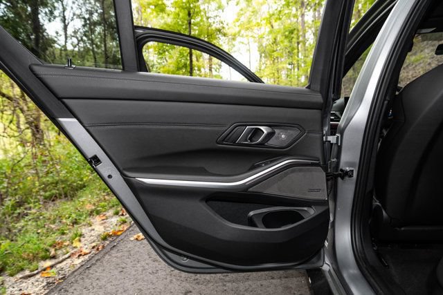 Used 2024 BMW M3 w/ M Carbon Exterior Package RWD image 46