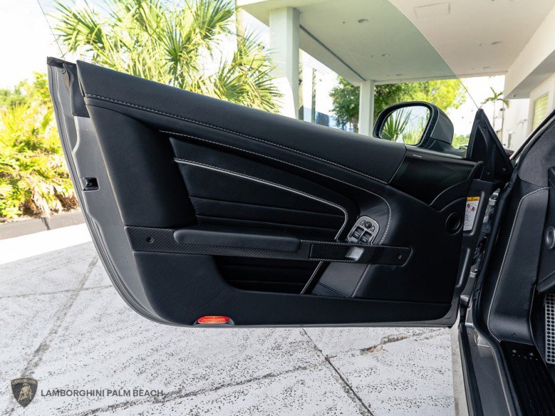 Used 2016 Aston Martin DB9 GT image 29