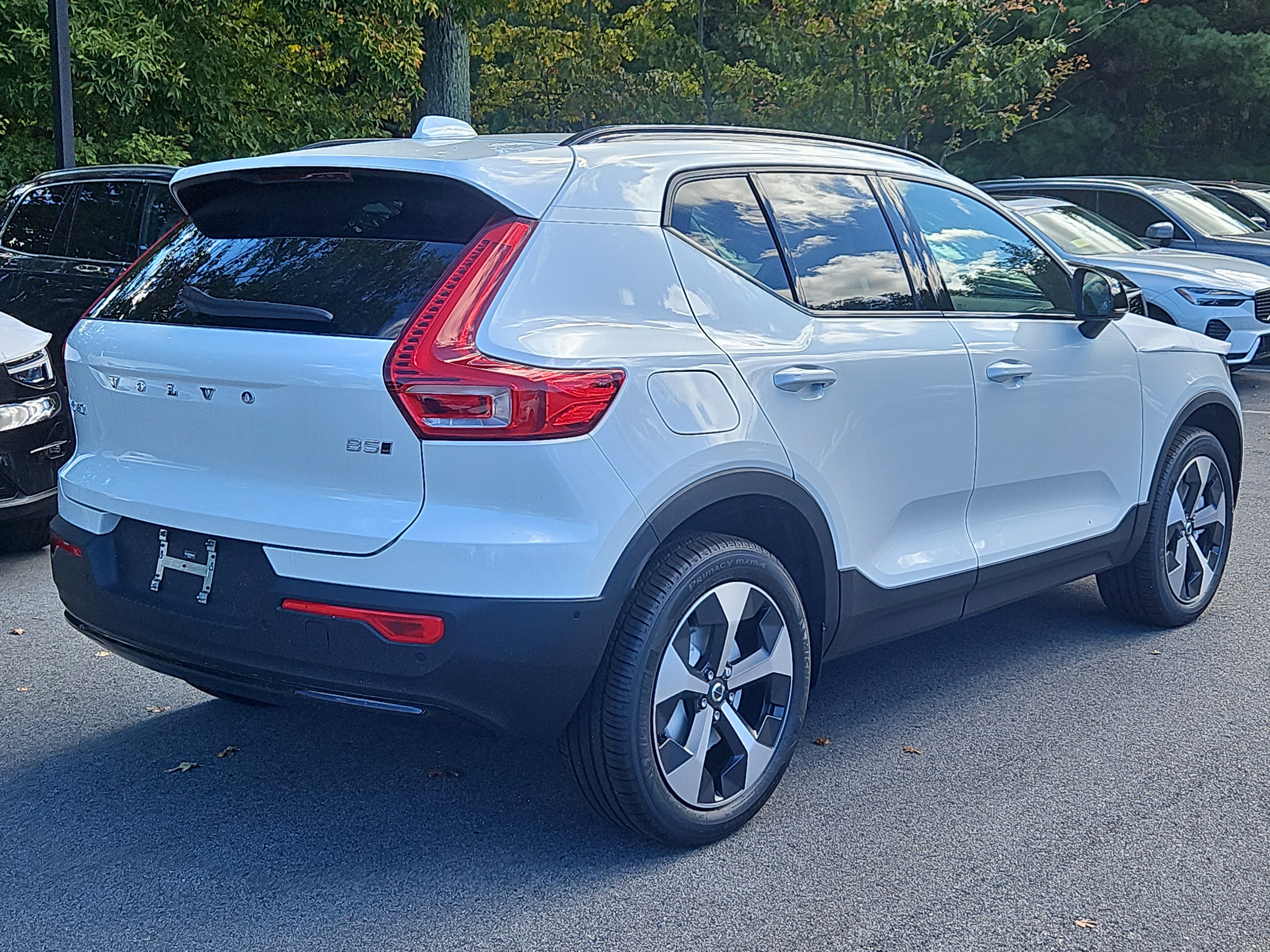 New 2026 Volvo XC40 B5 Plus w/ Protection Package Premier image 2