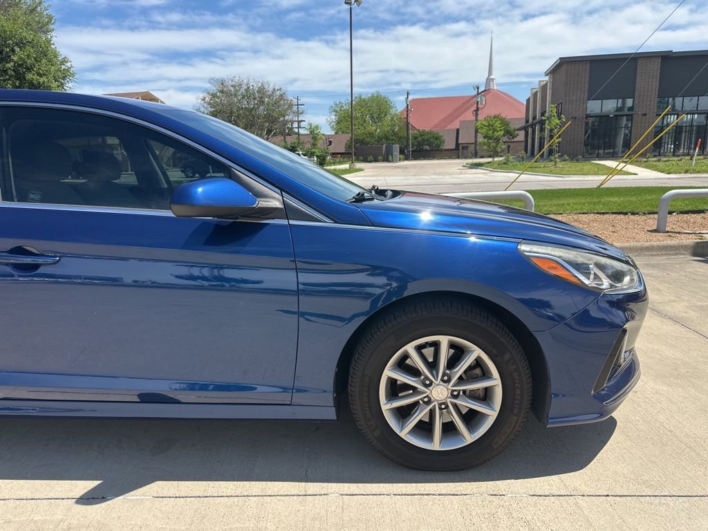 Used 2018 Hyundai Sonata SE w/ Cargo Package FWD image 11