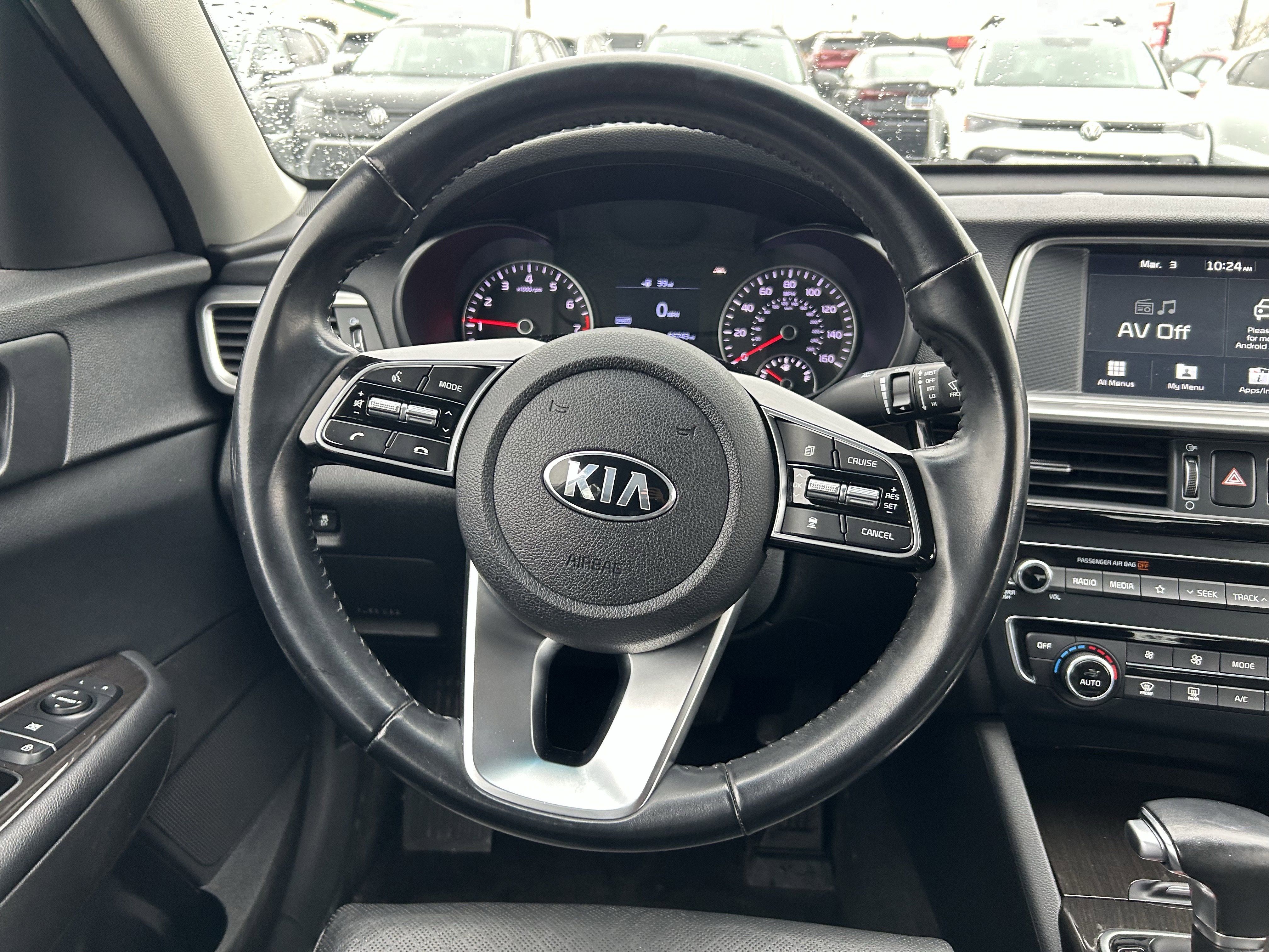 Used 2019 Kia Optima EX image 10