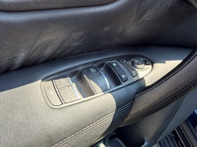 Used 2024 Nissan Armada SL AWD/4WD image 13