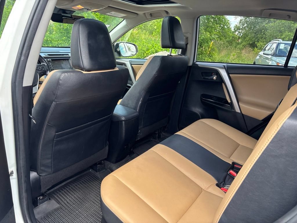Used 2018 Toyota RAV4 Limited w/ Advanced Technology Package AWD/4WD image 16