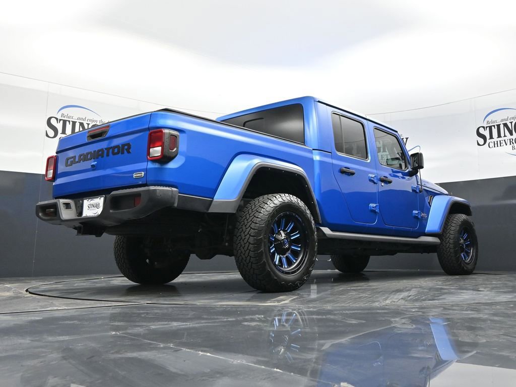 Used 2022 Jeep Gladiator Overland w/ Trailer Tow Package image 23