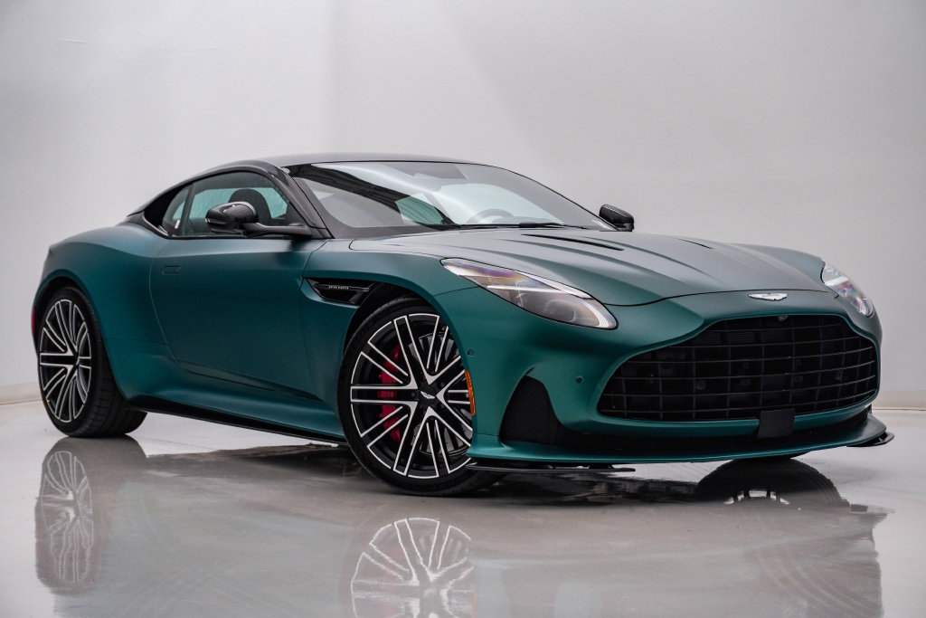 Used 2025 Aston Martin DB12 Coupe RWD image 1