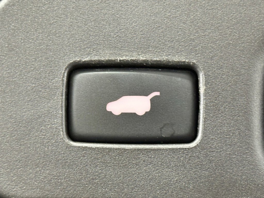 Used 2020 Acura MDX FWD w/ Technology Package image 12