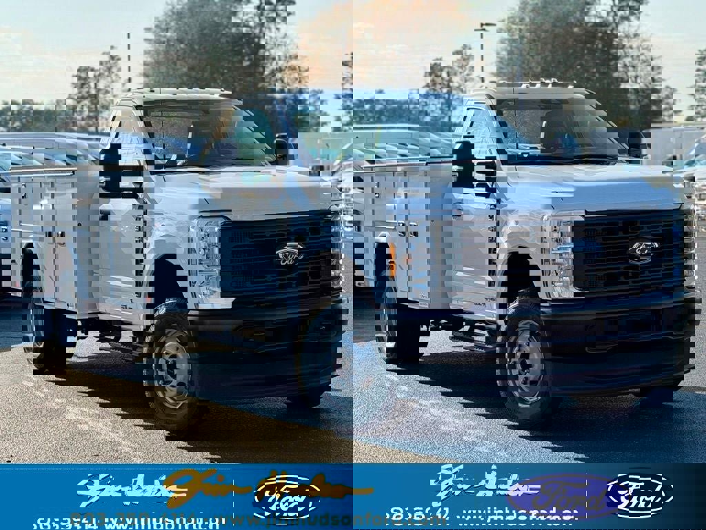 New 2026 Ford F350 XL image 1