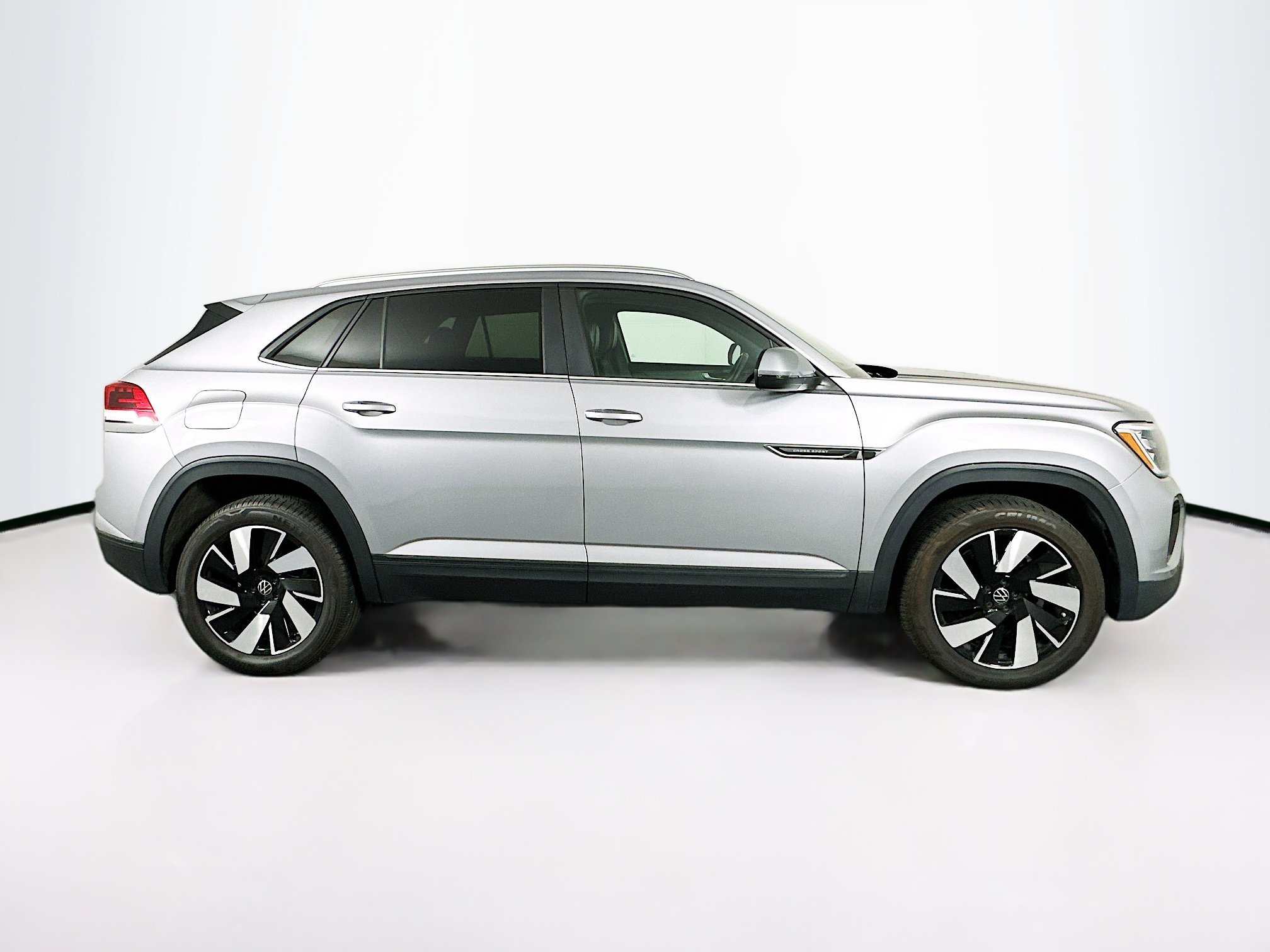 Used 2024 Volkswagen Atlas Cross Sport SE AWD/4WD image 10