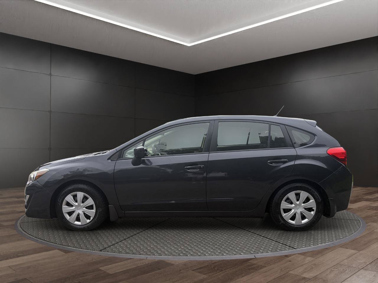 Used 2016 Subaru Impreza 2.0i AWD/4WD image 5