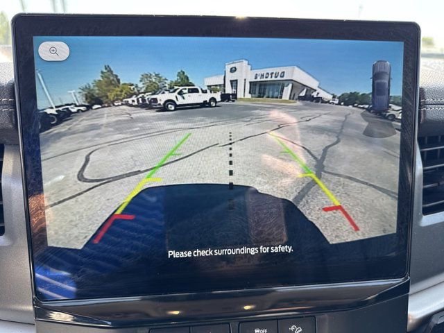 Used 2024 Ford Expedition XLT image 24