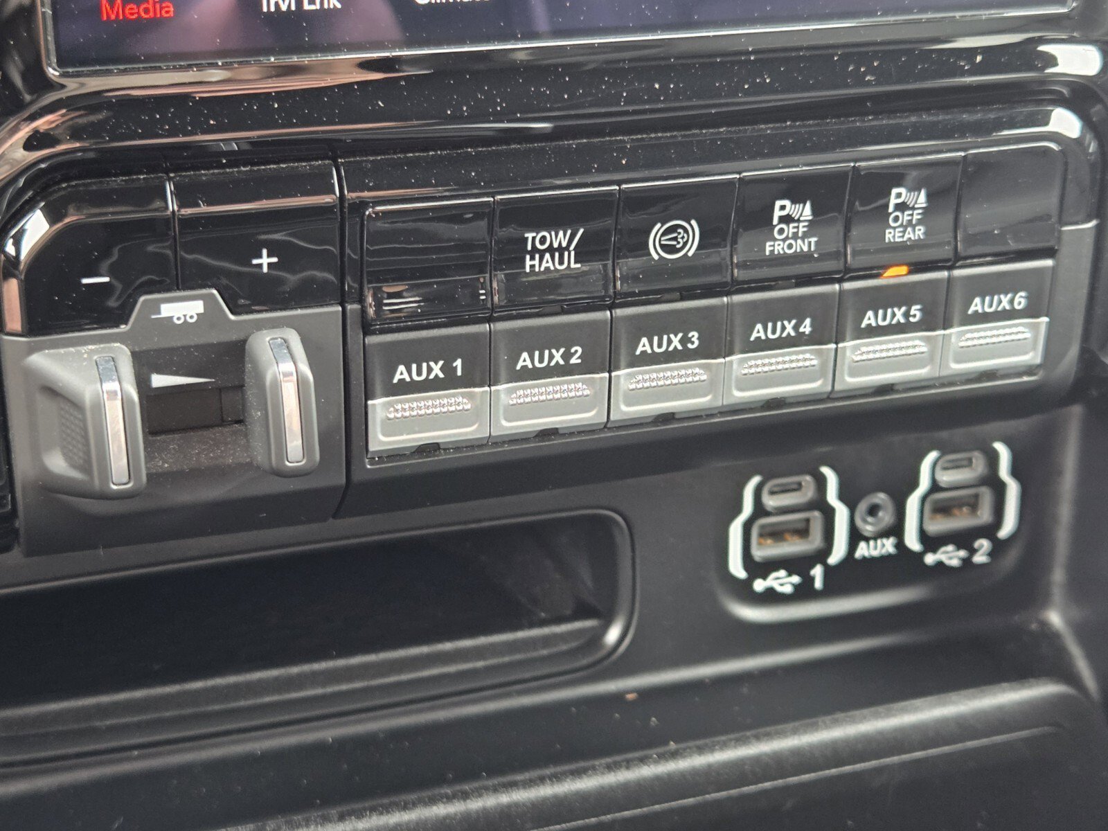 Used 2020 RAM 2500 Laramie image 15