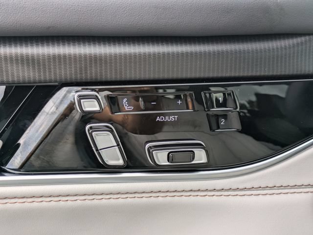 New 2026 Jeep Grand Wagoneer Summit w/ Rear Seat Video Group I AWD/4WD image 21
