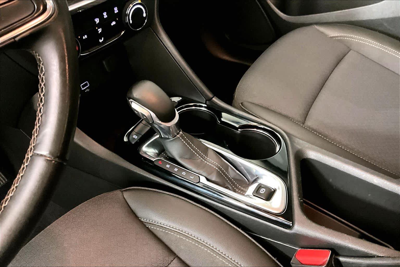 Used 2024 Buick Encore GX Preferred FWD image 15