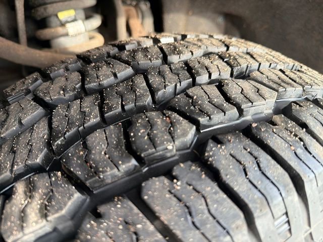 Used 2021 Chevrolet Colorado Z71 w/ Safety Package image 31