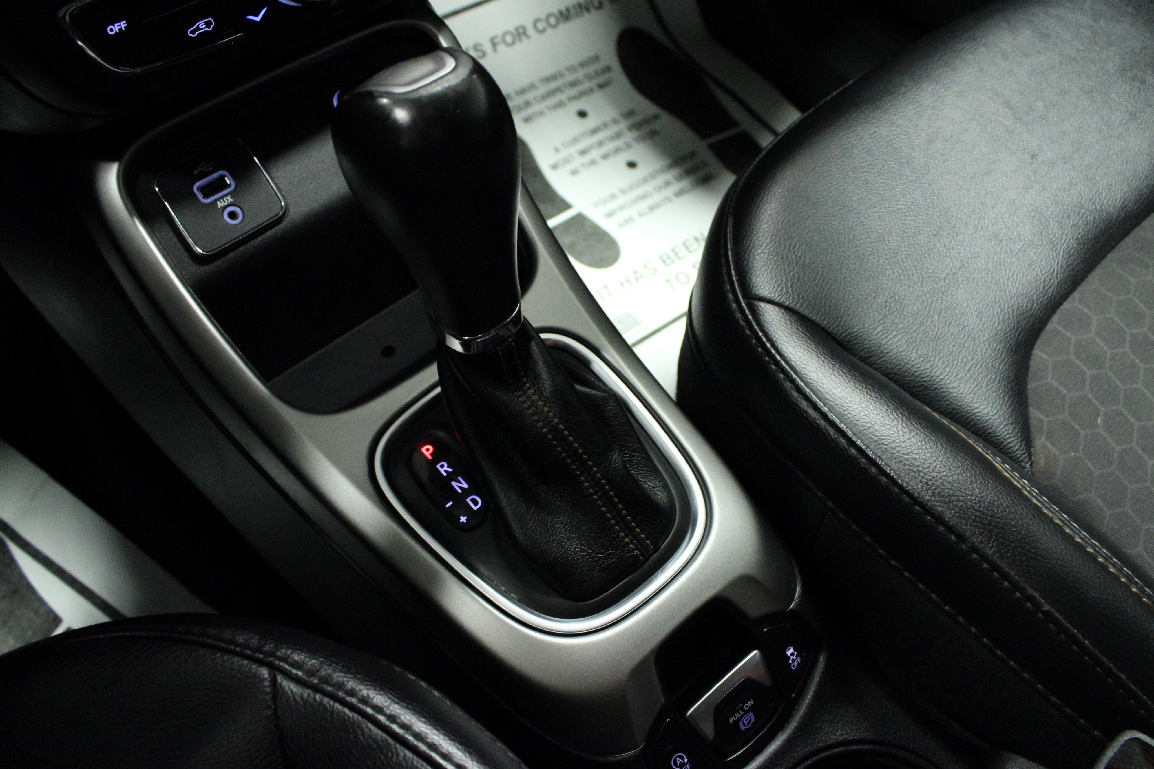 Used 2018 Jeep Compass Latitude w/ Popular Equipment Group FWD image 23