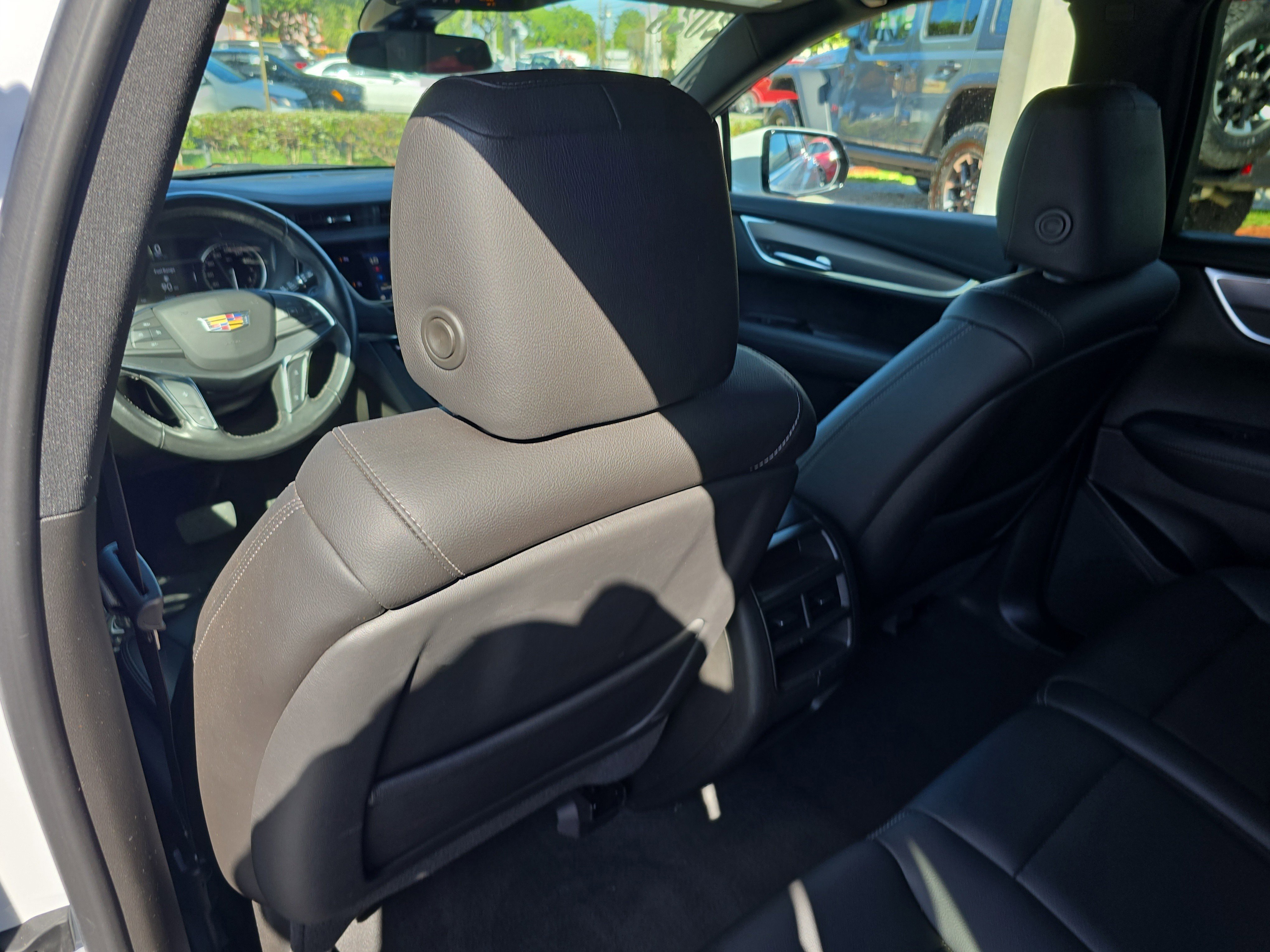 Used 2023 Cadillac XT5 Luxury image 15