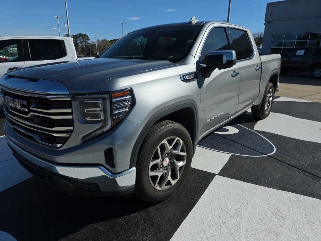 Used 2023 GMC Sierra 1500 SLT w/ SLT Convenience Package image 1