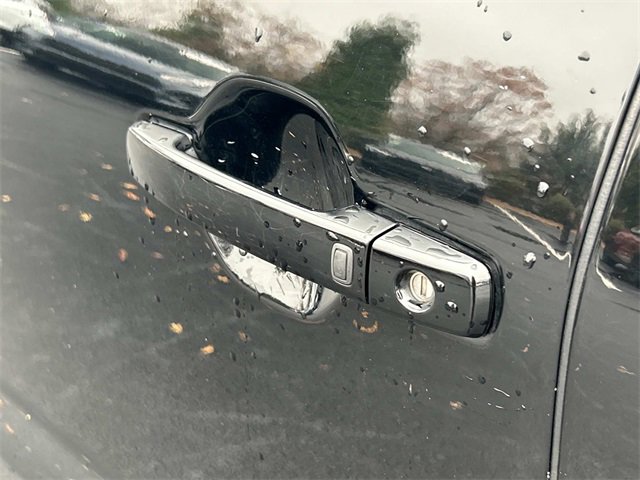 Used 2023 Nissan Frontier SV w/ SV Convenience Package image 14