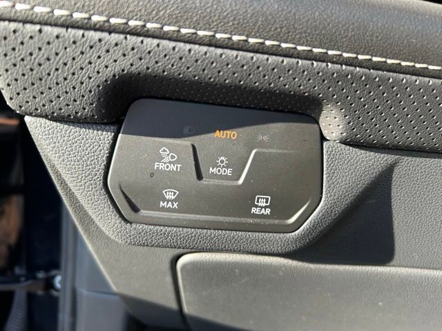 Used 2025 Volkswagen Atlas Cross Sport SE AWD/4WD image 25