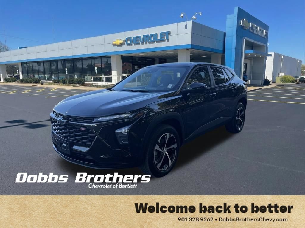 Used 2024 Chevrolet Trax RS w/ Driver Confidence Package FWD image 3