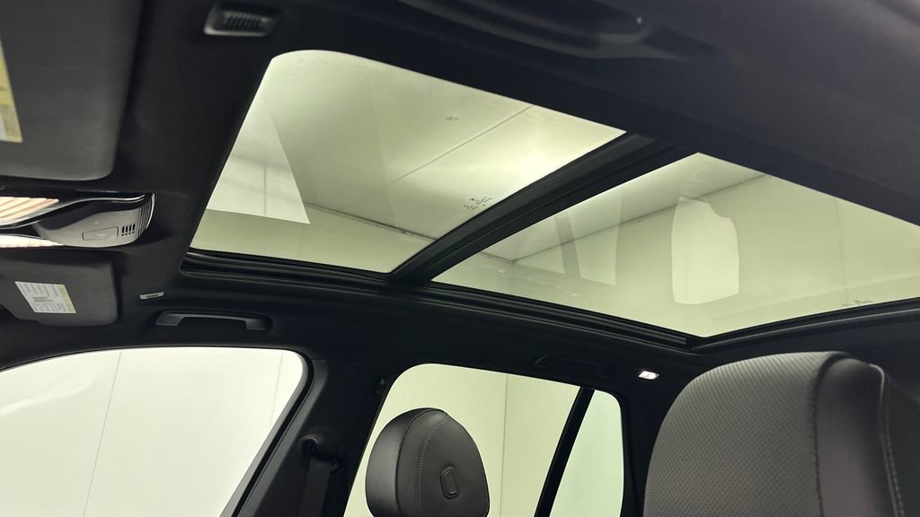 Used 2023 BMW X5 xDrive40i w/ Climate Comfort Package image 17