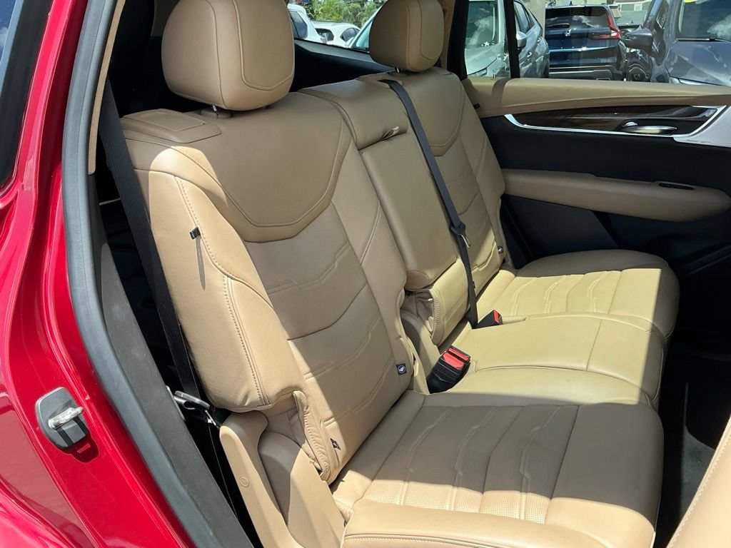 Used 2020 Cadillac XT6 Sport w/ Platinum Package AWD/4WD image 28