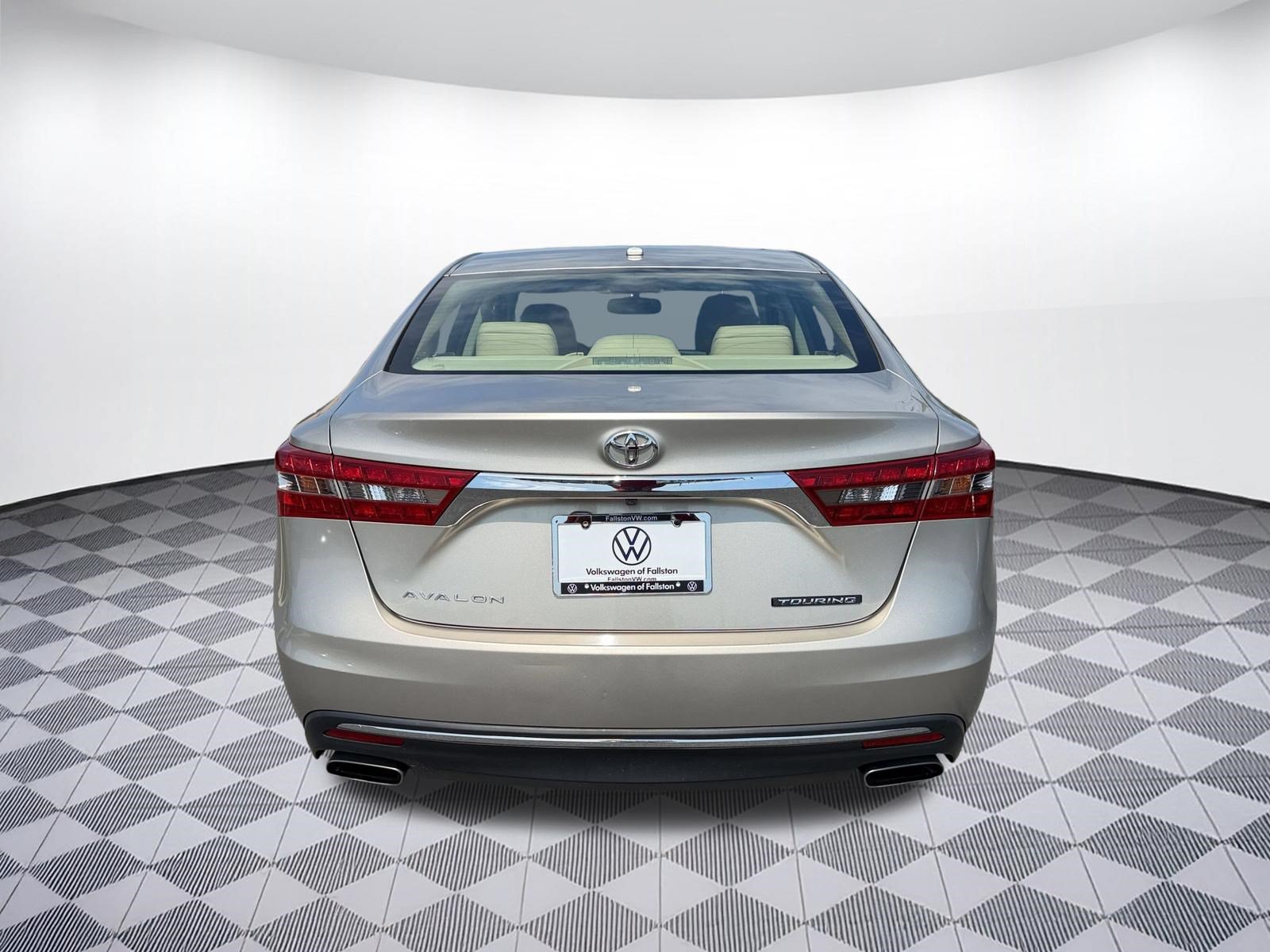 Used 2016 Toyota Avalon Touring FWD image 10