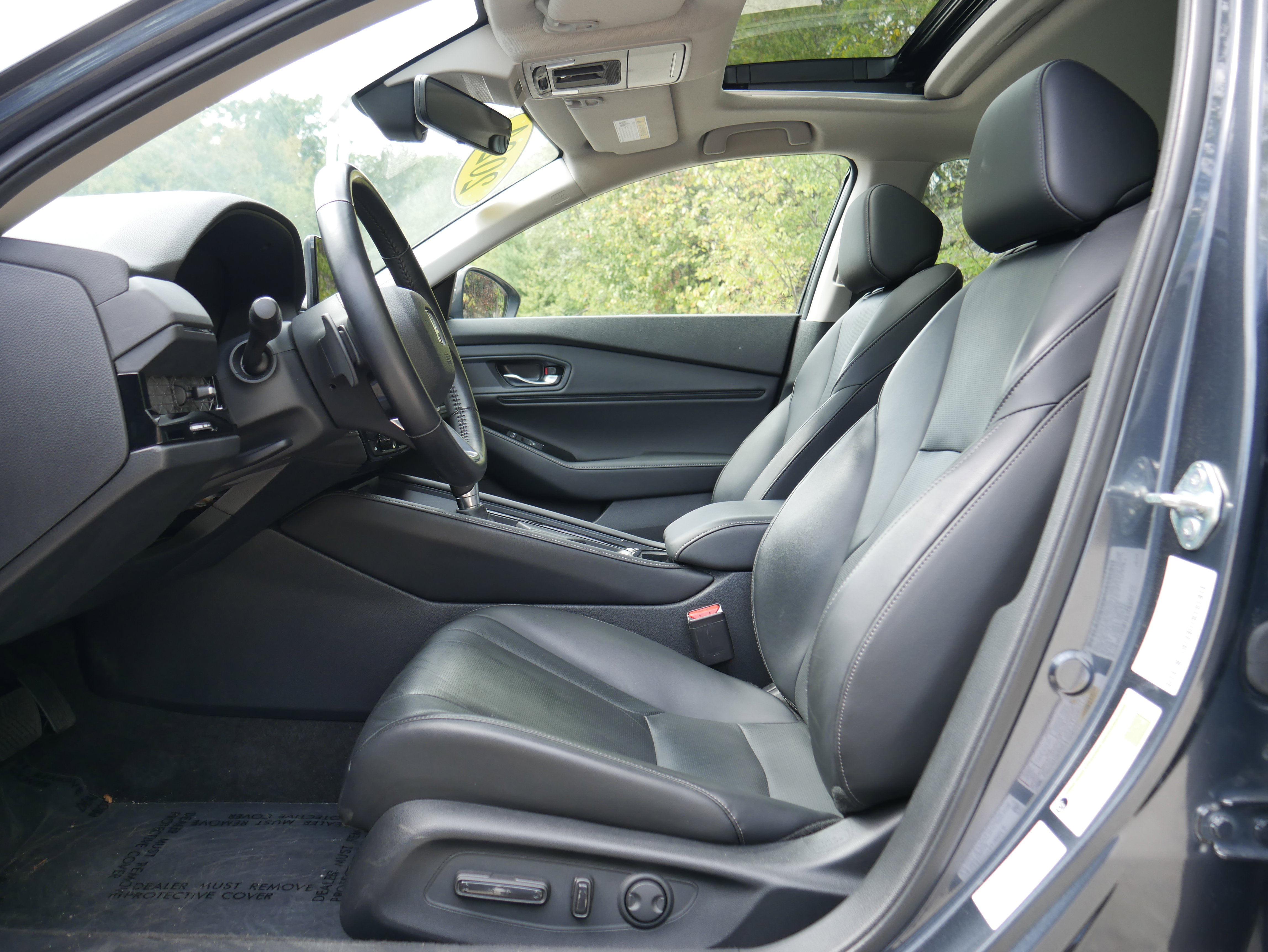 Used 2024 Honda Accord Touring image 12