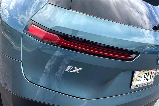 Used 2023 BMW iX xDrive50 image 31