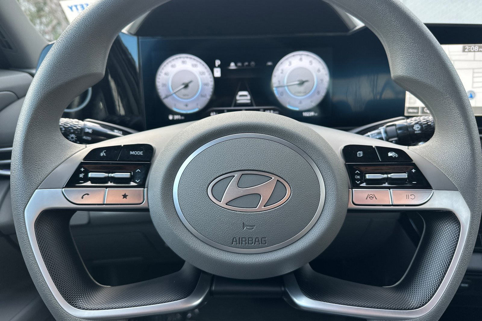 Used 2024 Hyundai Elantra SEL image 26