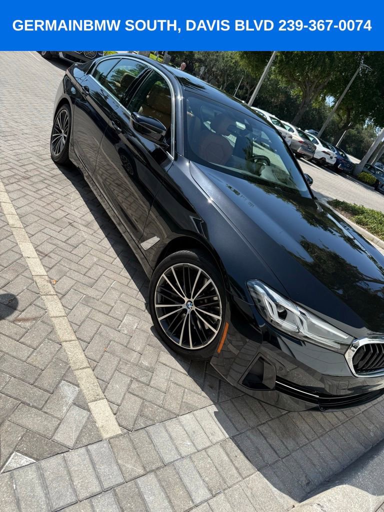 Certified 2022 BMW 530i xDrive AWD/4WD image 3