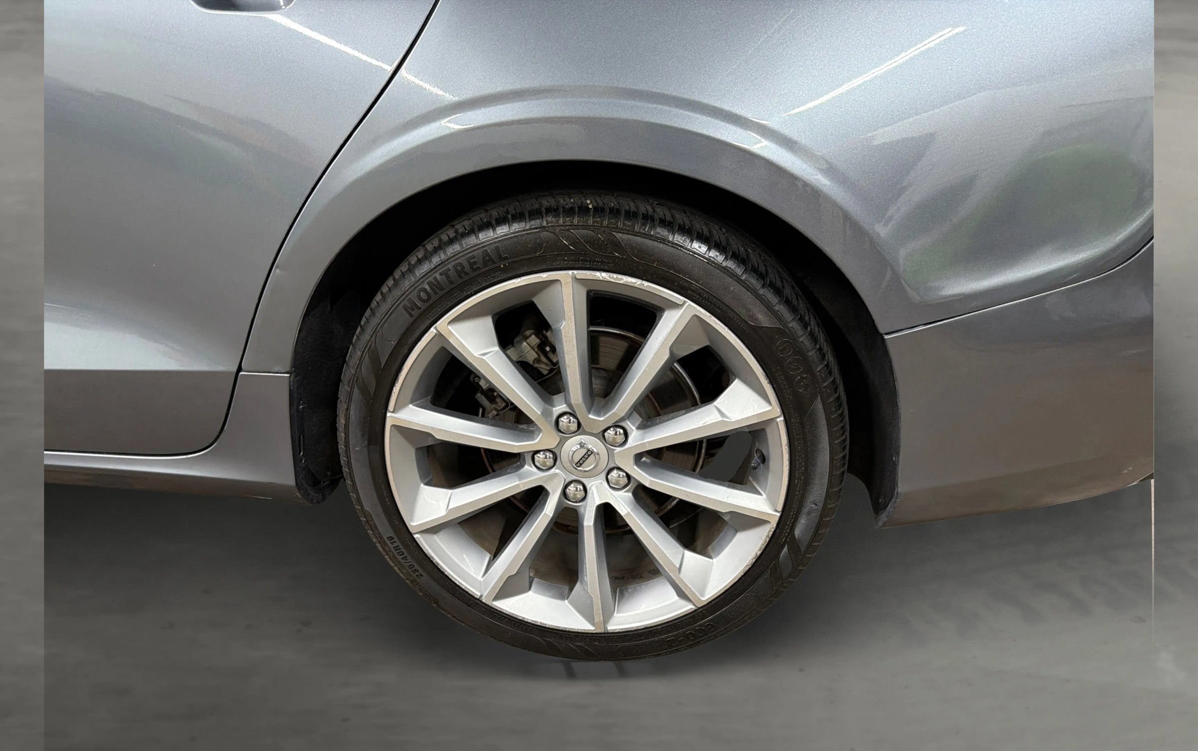 Used 2019 Volvo S60 T5 Momentum w/ Multimedia Package FWD image 46
