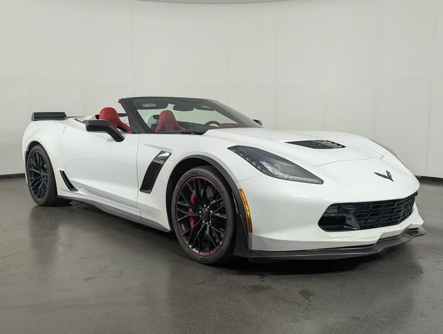Used 2017 Chevrolet Corvette Z06 RWD image 2