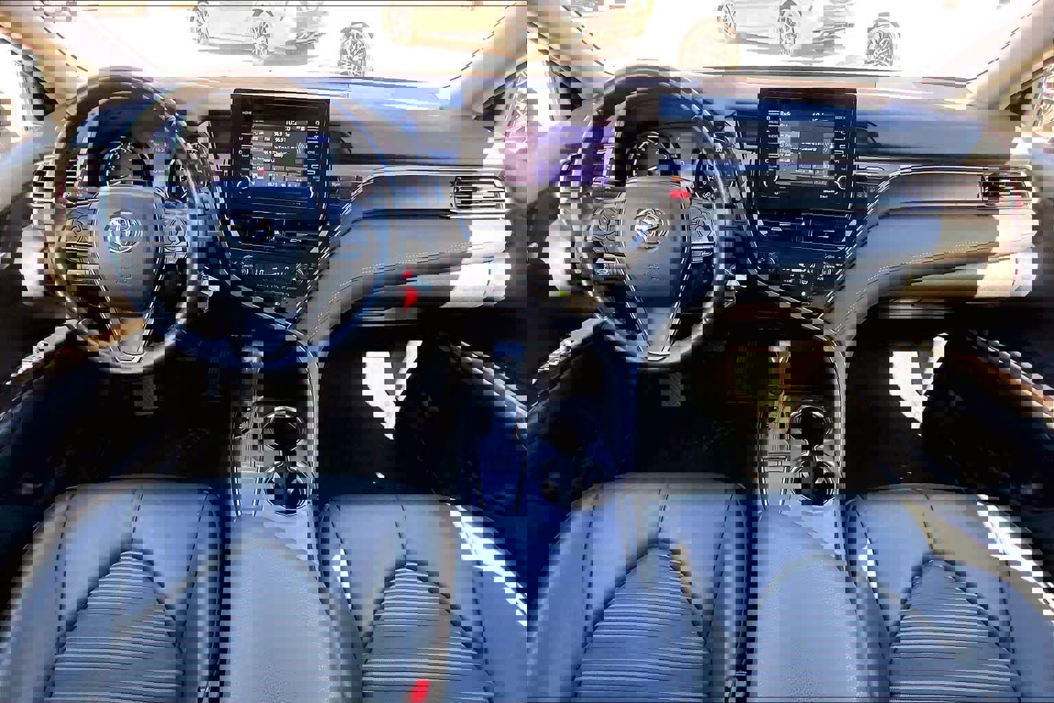 Used 2024 Toyota Camry SE FWD image 16