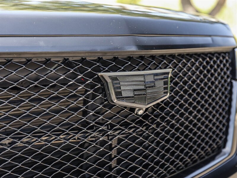 Used 2022 Cadillac Escalade Sport w/ Touring Package AWD/4WD image 10